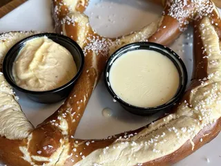 Philander's Grill & Bar