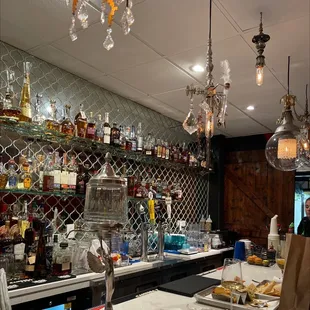 Fantastic service, exquisite and a focus on dietary preferences, amazing flavors and options for tequila. highly recommend!