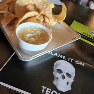Tortilla Chips & Queso