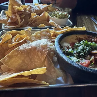Tortilla Chips & Guacamole
