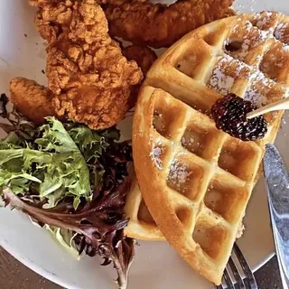 CHICKEN & WAFFLES