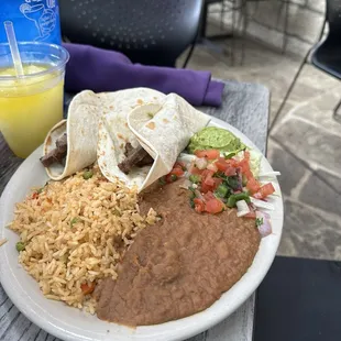 Ordered fajita's for one got tacos Al carbon