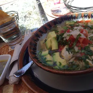 Caldo de Pollo
