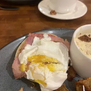 Eggs on eggs benedict are normally poached ..... not hard cooked