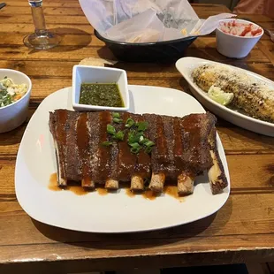 Costillas de cerdo con maíz mexicanas