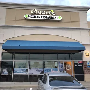 Front of restaurant...