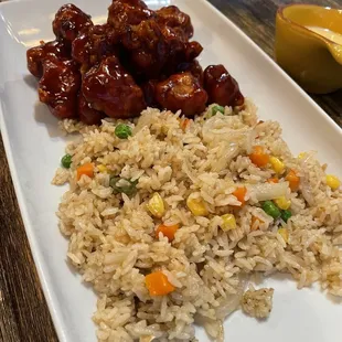 7. General Tso&apos;s Chicken with Hibachi Fried Rice