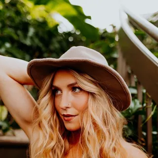 Lydia H.