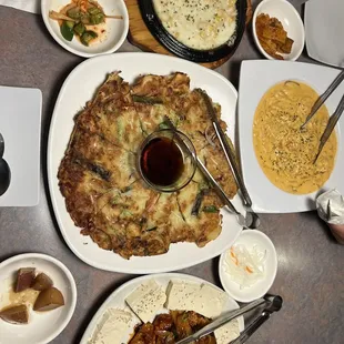 Side dishes Tofu with Stir-fried Kimchi and Pork, Kimchi Creamy Udon, Tofu with Stir-fried Kimchi and Pork, Seafood Pancake and corn cheese