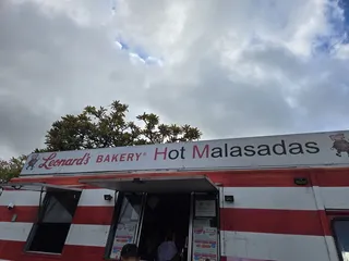 Leonard Jr's Hot Malasadas