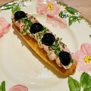 Cornbread Eclair***
