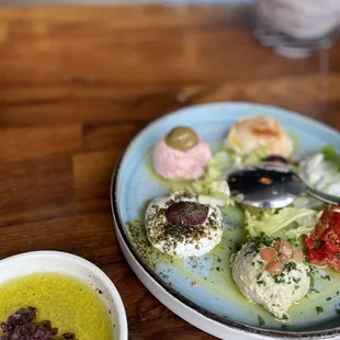 Sampler: Tasting Of All Spreads.