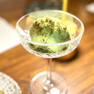 Pistachio ice cream - very good.
