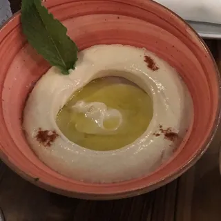 Hummus**