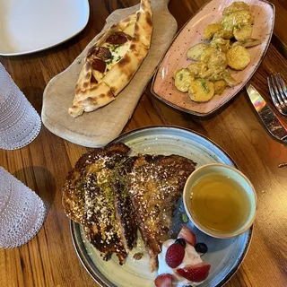 Sucuklu Pide