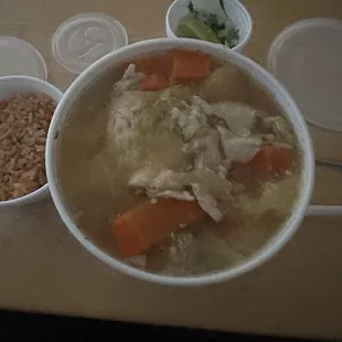 Caldo de Pollo