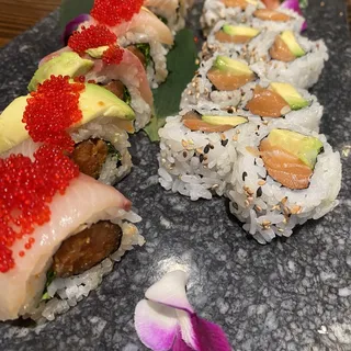Hamachi Hana Roll