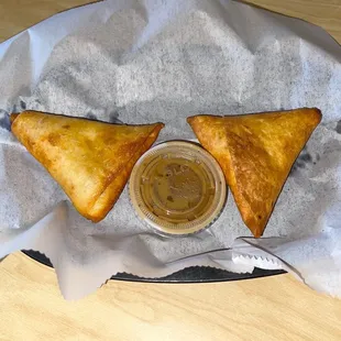 Ahadu's Sambusas (chicken and beef)