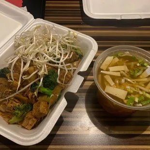 N2. Pad Sewe Noodle T3. Hot and Sour Soup