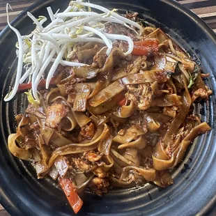 N3. Drunken Noodle