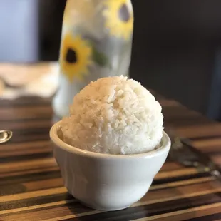 How is the rice scooped so perfectly like this?