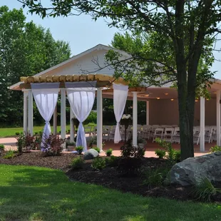 Outdoor Ceremony site in Avon Lake