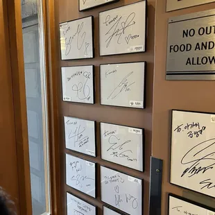 autograph wall