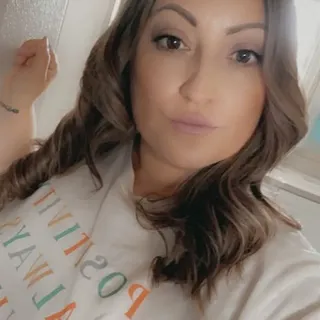 Vanessa R.