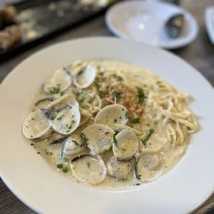 Clam linguine was very yummy