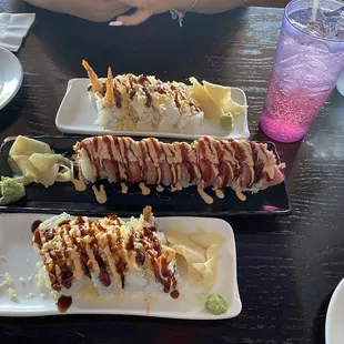 2 crunchy rolls and in the middle is the San Diego roll just amazing