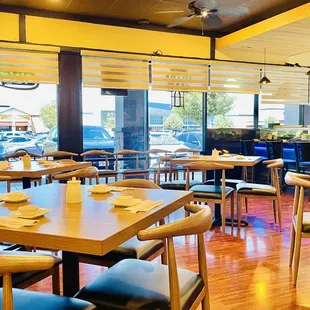 the interior of a restaurant