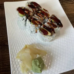 Eel avocado rolls
