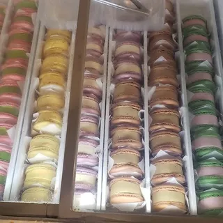 Macaron Ice Cream