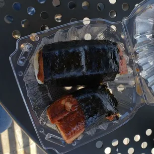 Rice, greens, cucumber, avocado and Ahi Tuna + 2 ugni sushi