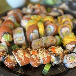 Specialty roll platter.
