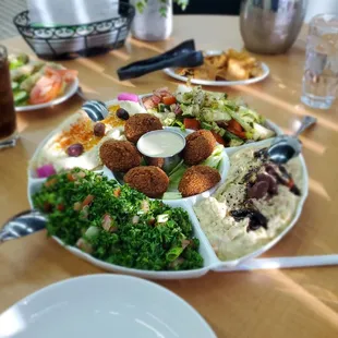 Mezza plate