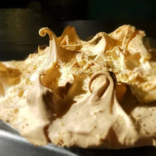 Peanut butter meringue pie