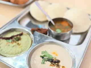 Hyderabad Cafe
