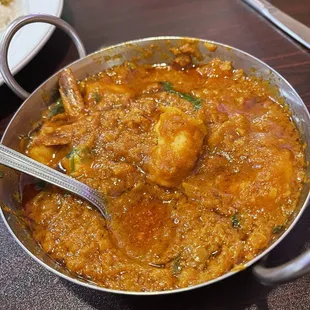 Shrimp with red curry