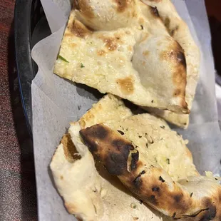 Garlic naan