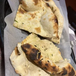 Garlic naan