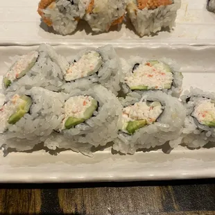 California roll and spicy tuna roll