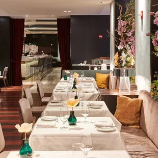 Main dining room at Ai Fiori
