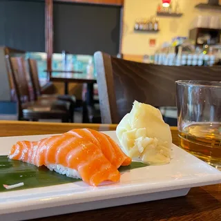 Salmon Nigiri