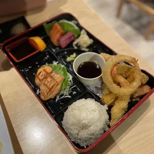 3 Item Bento Dinner with sashimi, salmon teriyaki and tempura