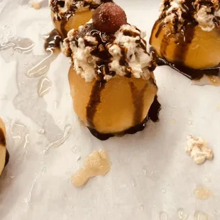 Walnut filling stuffed apples