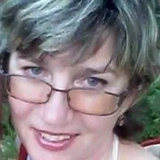 Elena L.