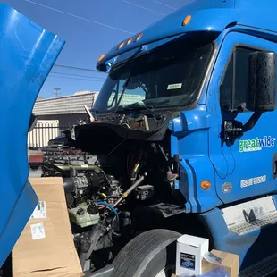 New Injectors on 2015 Freightliner 14.8L Turbo