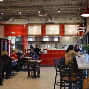Aeillo&apos;s Pizza north on Birchfield