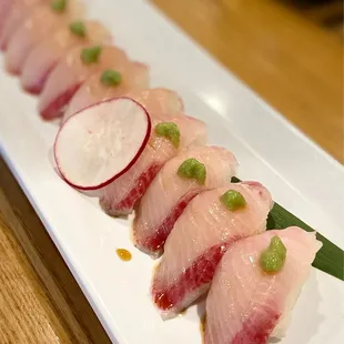 Yellowtail Nigiri